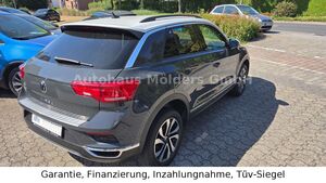 VW T-Roc 1,5 TSI Active *Garantie*DSG*AHK*229EUR mtl.