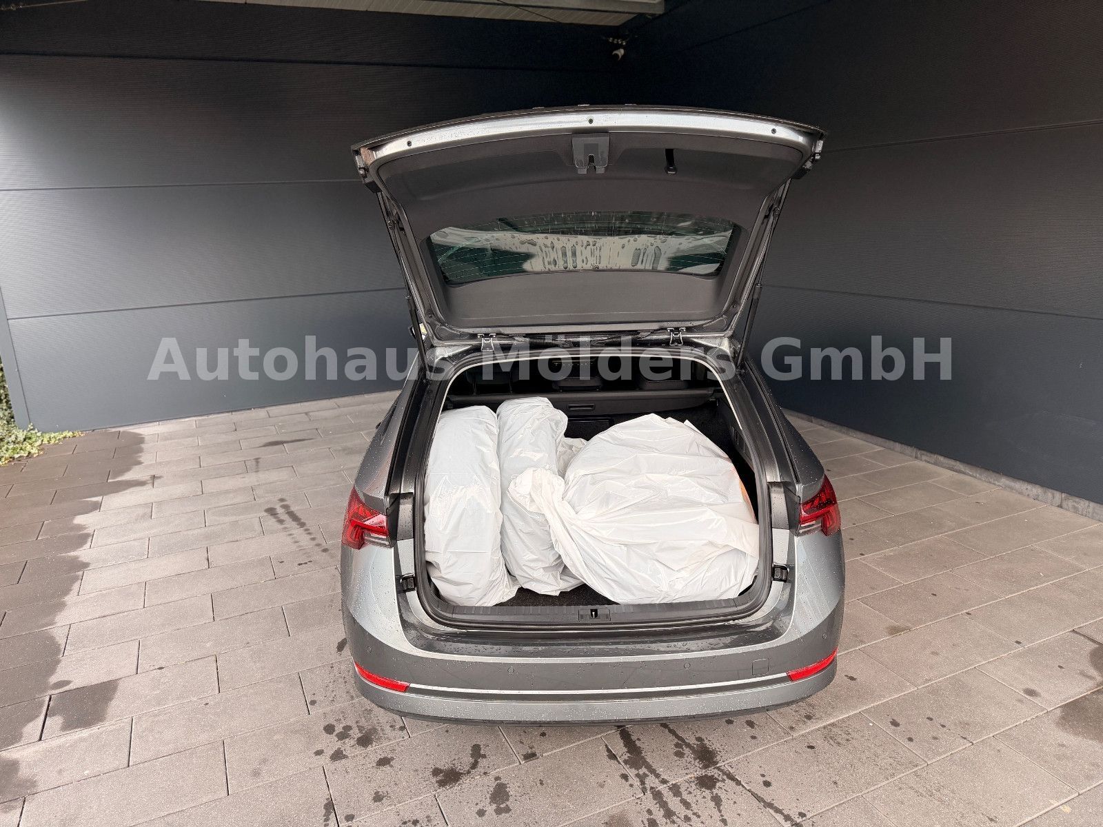 SKODA Octavia Combi 1,5e-TEC*Garantie*LED*Rfk*279EUR mtl Ansicht 9 für Fahrzeugdetailseite