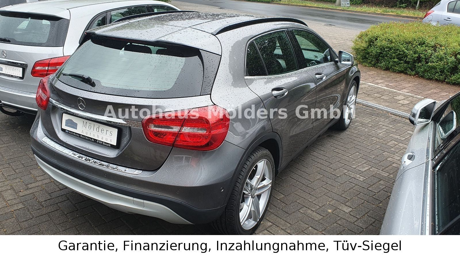 MERCEDES-BENZ GLA 200 *Garantie*Automatik*Navi*Xenon*249EUR mtl. Ansicht 2 für Fahrzeugdetailseite