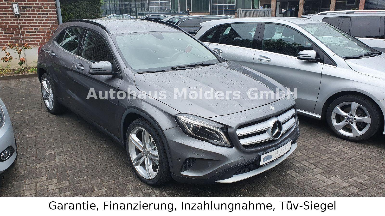 MERCEDES-BENZ GLA 200 *Garantie*Automatik*Navi*Xenon*249EUR mtl. Ansicht 4 für Fahrzeugdetailseite
