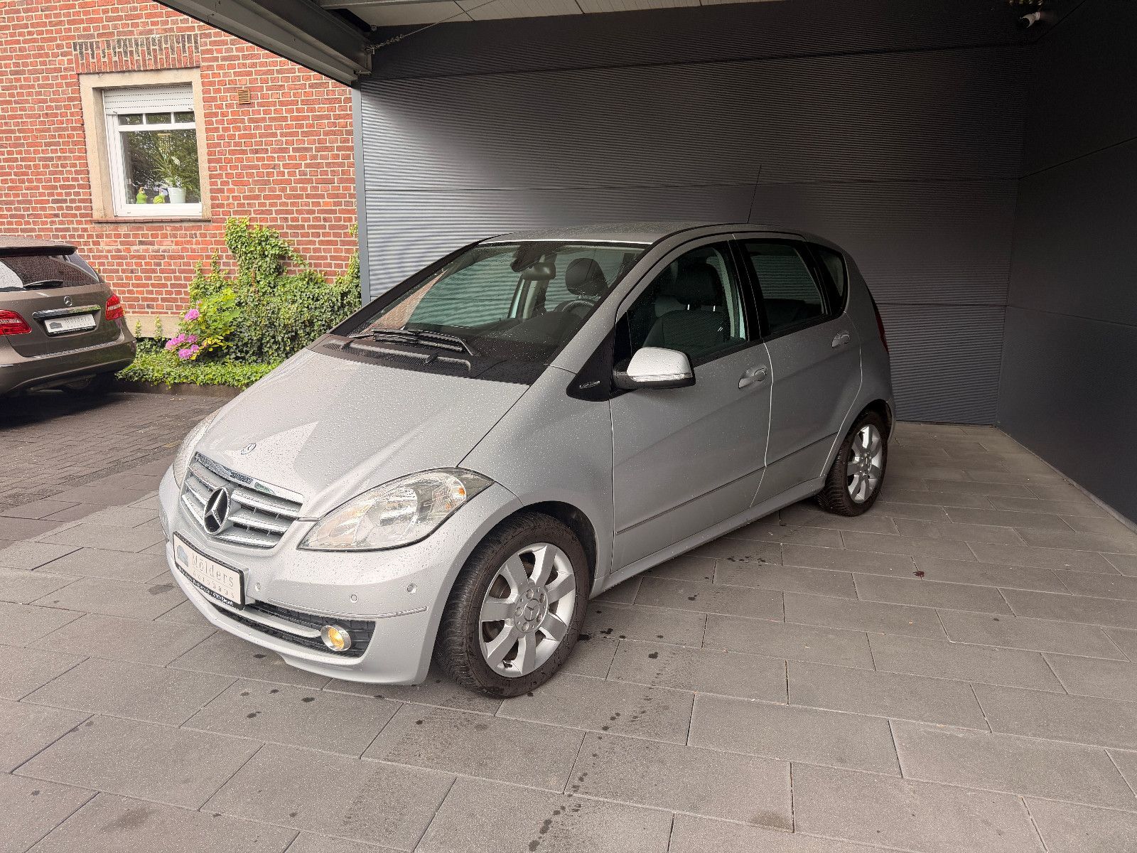 MERCEDES-BENZ A 180 *Garantie*Automatik*Navi*PDC*159EUR mtl.