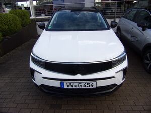 OPEL Grandland X Grandland GS 1.2 SITZH LENKH RK NAVI AGR MATRIX