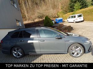 VW Golf VIII Variant R-Line eTSI