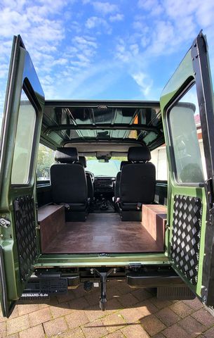 MERCEDES-BENZ G 300 300GD"Zypressengrün"1 von 372 Stück!