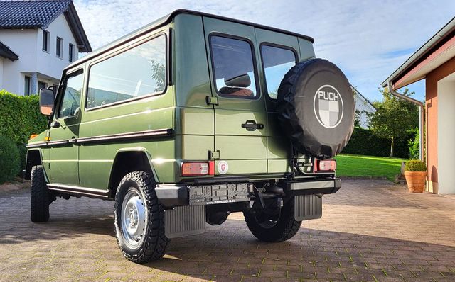 MERCEDES-BENZ G 300 300GD"Zypressengrün"1 von 372 Stück!