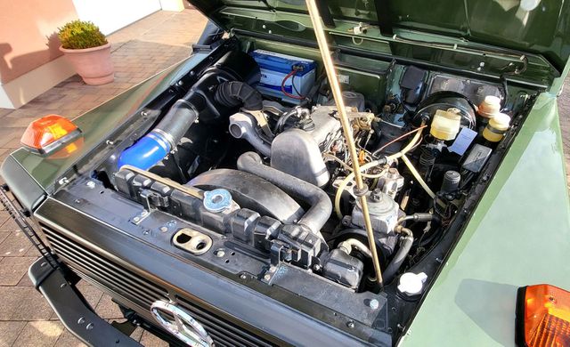 MERCEDES-BENZ G 300 300GD"Zypressengrün"1 von 372 Stück!