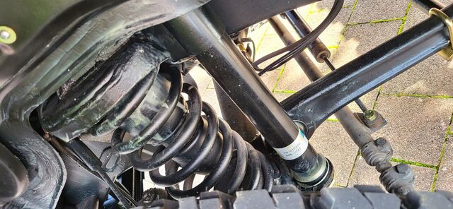 MERCEDES-BENZ G 300 300GD"Zypressengrün"1 von 372 Stück!