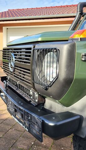 MERCEDES-BENZ G 300 300GD"Zypressengrün"1 von 372 Stück!