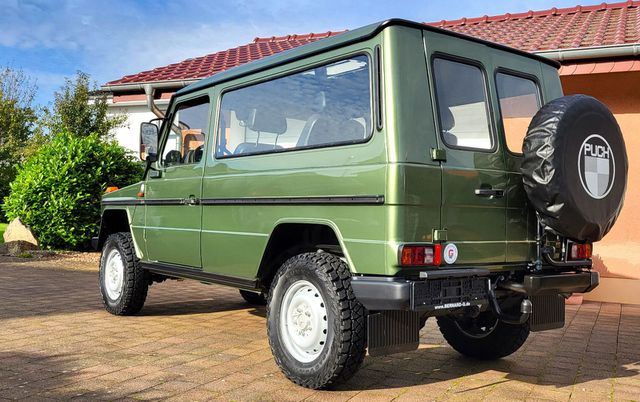 MERCEDES-BENZ G 300 300GD"Zypressengrün"1 von 372 Stück!