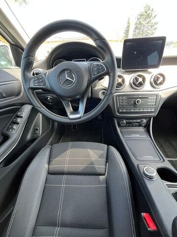 MERCEDES-BENZ GLA 220 d 4Matic Urban/SH, Navi, Kam., Off-Road Ansicht 7 für Fahrzeugdetailseite