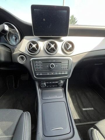 MERCEDES-BENZ GLA 220 d 4Matic Urban/SH, Navi, Kam., Off-Road Ansicht 8 für Fahrzeugdetailseite