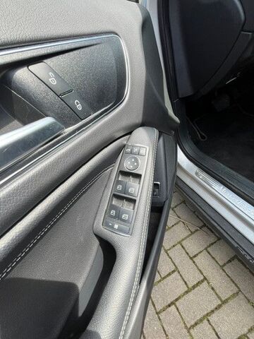 MERCEDES-BENZ GLA 220 d 4Matic Urban/SH, Navi, Kam., Off-Road Ansicht 9 für Fahrzeugdetailseite