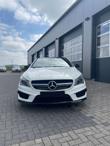 MERCEDES-BENZ CLA 45 AMG SB/Perf. Abgas/Pano/Keyless/Night-P. Ansicht 2 für Fahrzeugdetailseite