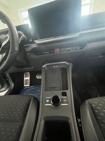 VW T-Roc 1.5 eTSI 110 kW R-Line Ansicht 13 für Fahrzeugdetailseite