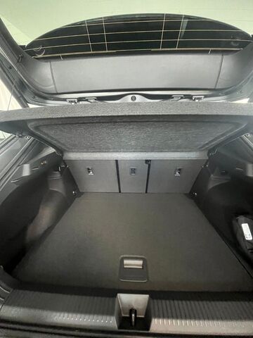 VW T-Roc 1.5 eTSI 110 kW R-Line Ansicht 9 für Fahrzeugdetailseite