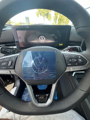 VW T-Roc 1.5 eTSI 110 kW R-Line Ansicht 12 für Fahrzeugdetailseite