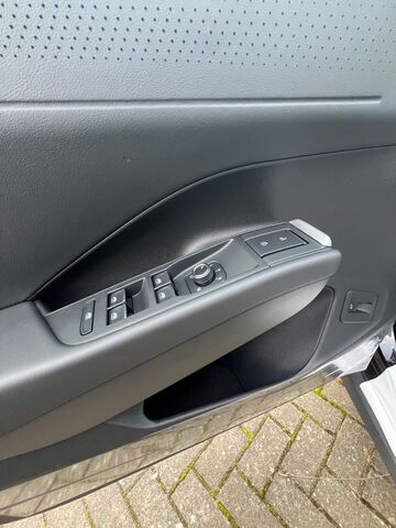 VW T-Roc 1.5 eTSI 110 kW R-Line Ansicht 13 für Fahrzeugdetailseite