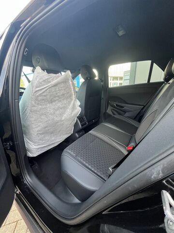 VW T-Roc 1.5 eTSI 110 kW R-Line Ansicht 7 für Fahrzeugdetailseite