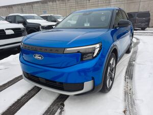 FORD Explorer RWD Premium 77 KWH ACC 19 Zoll Räder