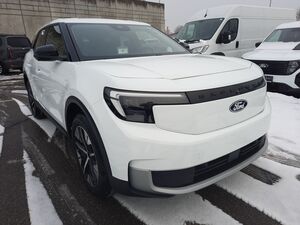 FORD Explorer AWD 79 KWH ACC 19 Zoll Räder Klima