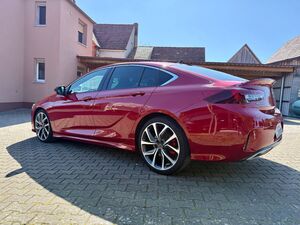 OPEL Insignia Grand Sport GSi 4x4