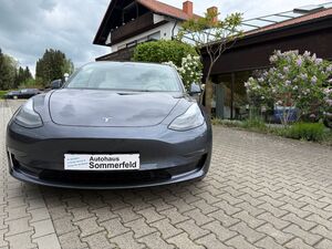 TESLA Model 3 Dual Motor Allrad, sehr gepflegt