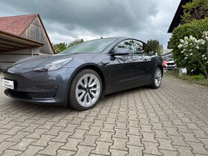 TESLA Model 3 Dual Motor Allrad, sehr gepflegt