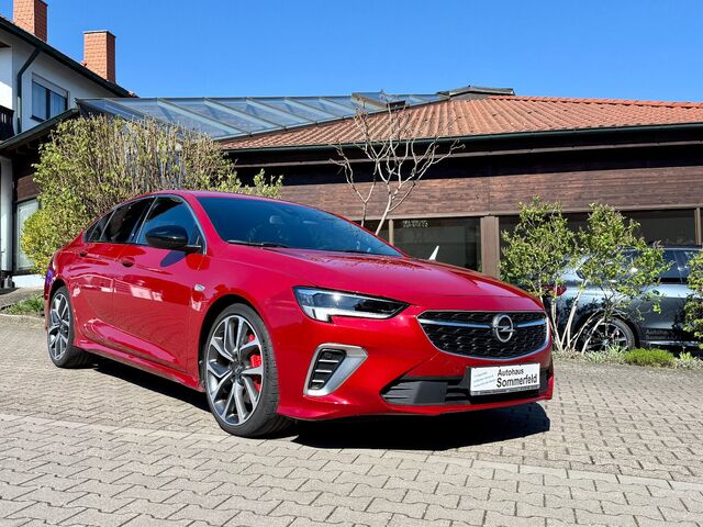 OPEL Insignia Grand Sport GSi 4x4
