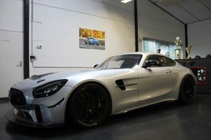 MERCEDES-BENZ AMG GT R AMG GT 4