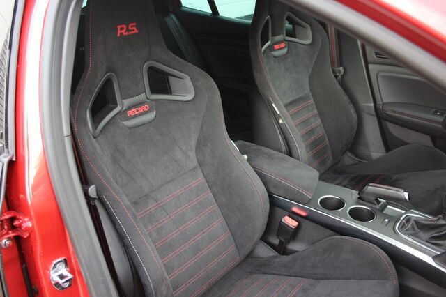 RENAULT Megane R.S. Trophy TCe 300 Recaro Carbon Paket Ansicht 10 für Fahrzeugdetailseite