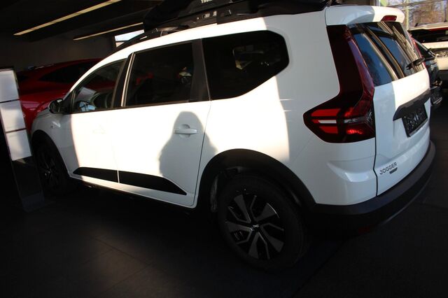 DACIA Jogger Expression Hybrid 140 7-Sitzer Ansicht 2 für Fahrzeugdetailseite
