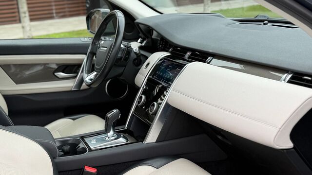 LAND ROVER Discovery Sport R-Dynamic AWD Ansicht 38 für Fahrzeugdetailseite