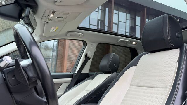 LAND ROVER Discovery Sport R-Dynamic AWD Ansicht 44 für Fahrzeugdetailseite