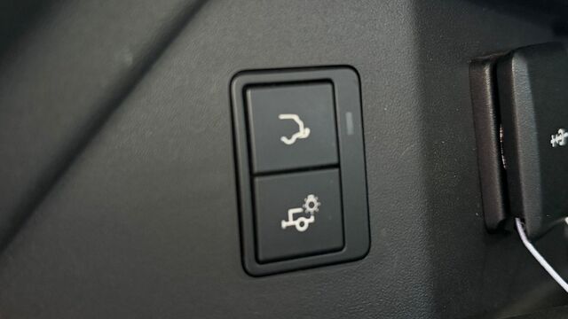 LAND ROVER Discovery Sport R-Dynamic AWD Ansicht 45 für Fahrzeugdetailseite