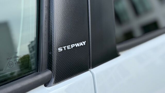 DACIA Sandero II Stepway Celebration Ansicht 16 für Fahrzeugdetailseite