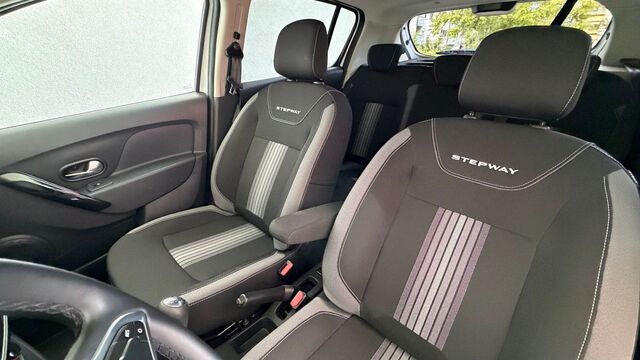 DACIA Sandero II Stepway Celebration Ansicht 44 für Fahrzeugdetailseite