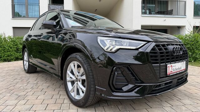 AUDI Q3 35 TDI S line