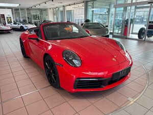 PORSCHE 992 Carrera 4 Cabrio  ACC/360°/MATRIX/APPROVED