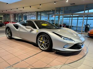 FERRARI F8 Tributo Carbon/Lift/Racing-Seat/Passenger/JBL