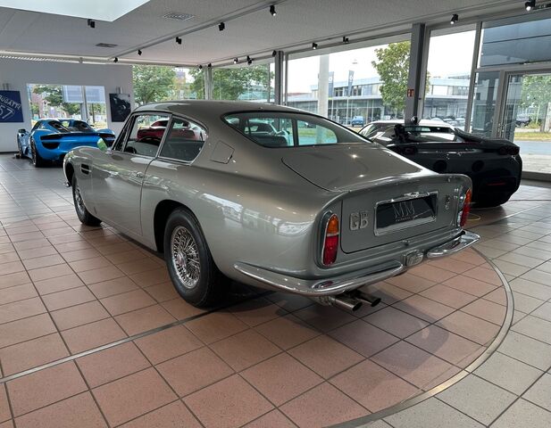 ASTON MARTIN DB 6  LHD