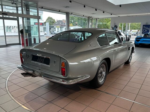ASTON MARTIN DB 6  LHD