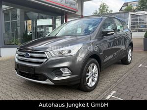 FORD Kuga Titanium *4x4*R-Kamera*1.Hand*AHK*