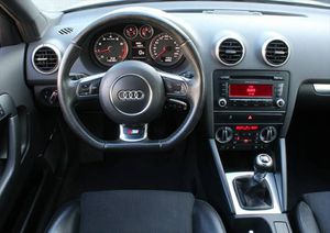 AUDI A3 - 1,8 TFSI Sportback S-Line Sportpaket Plus