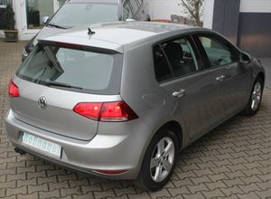 VW Golf VII 5-tür 2,0 TDI Comfortline Navi Sitzhzg