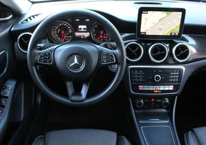 MERCEDES-BENZ CLA 200 Shooting Brake Business-Paket Comand Alu