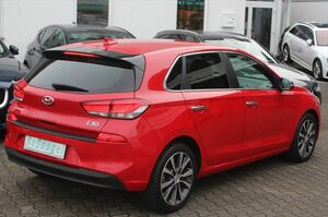 HYUNDAI i30 - 1,4-GDI Intro Plus-Paket Alu 17 Allwetter