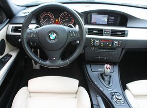 BMW 335 i Touring xDrive M-Sport-Paket Leder Panoram