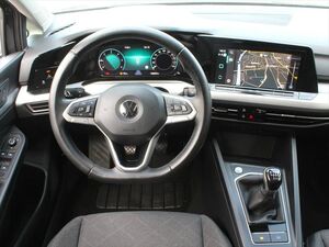 VW Golf 8 Variant 2,0 TDI Life Business Premium Pa