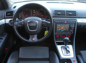 AUDI A4 3,0 TDI Quattro S-Line-Sport Plus Navi  Xenon