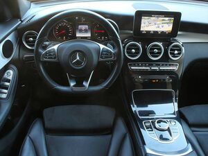 MERCEDES-BENZ GLC 220 d 4Matic AMG Line Navi el. Heckkla .1.Hd